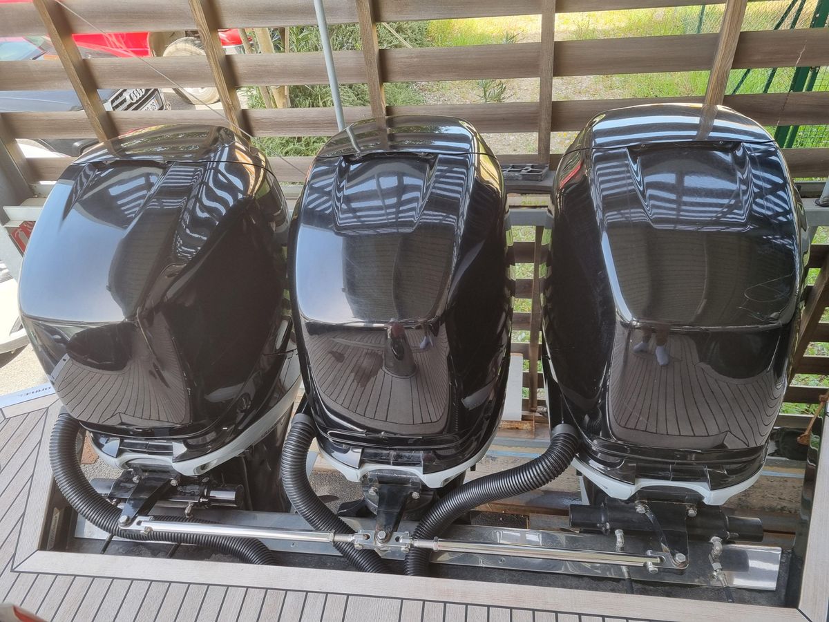 2016 Dariel 44 