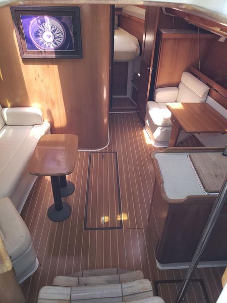 2004 Catalina 350