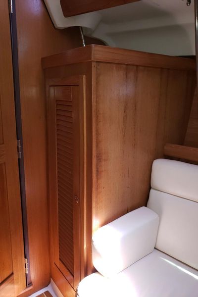 2004 Catalina 350