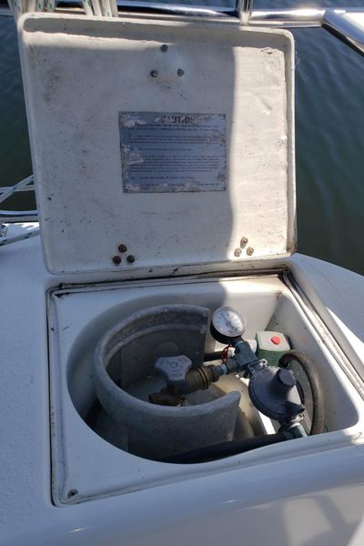 2004 Catalina 350