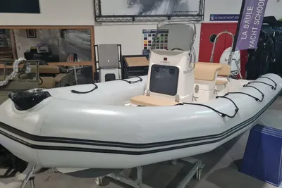 2022 Bombard Sunrider 650