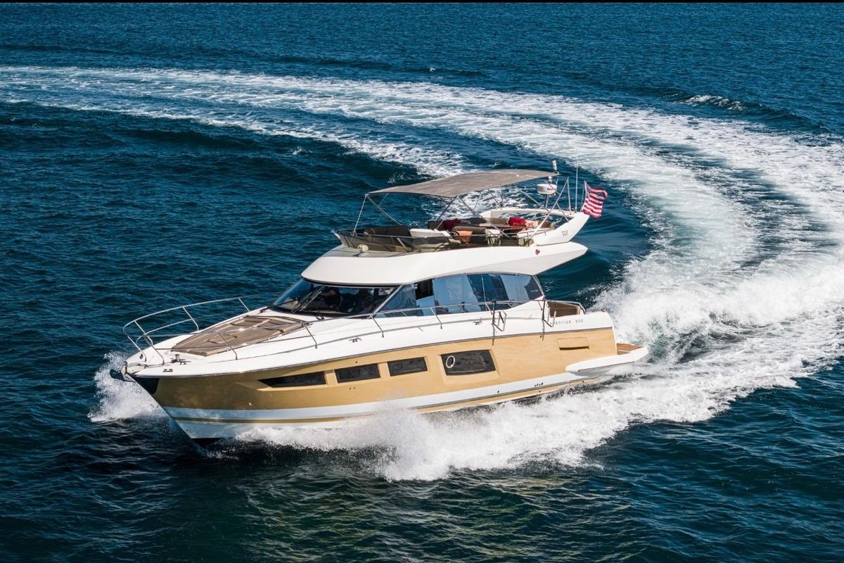 2015 Prestige 50 