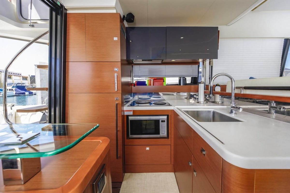 2015 Prestige 50 