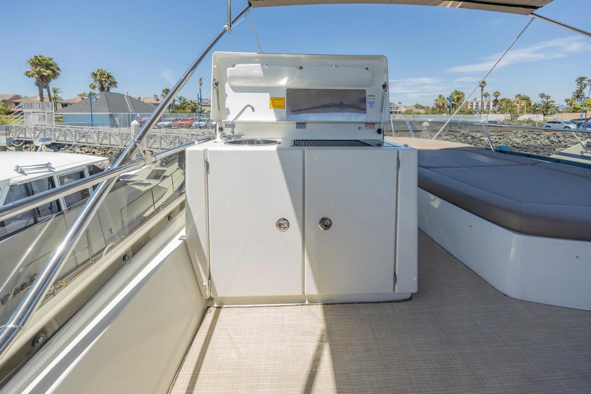 2015 Prestige 50 