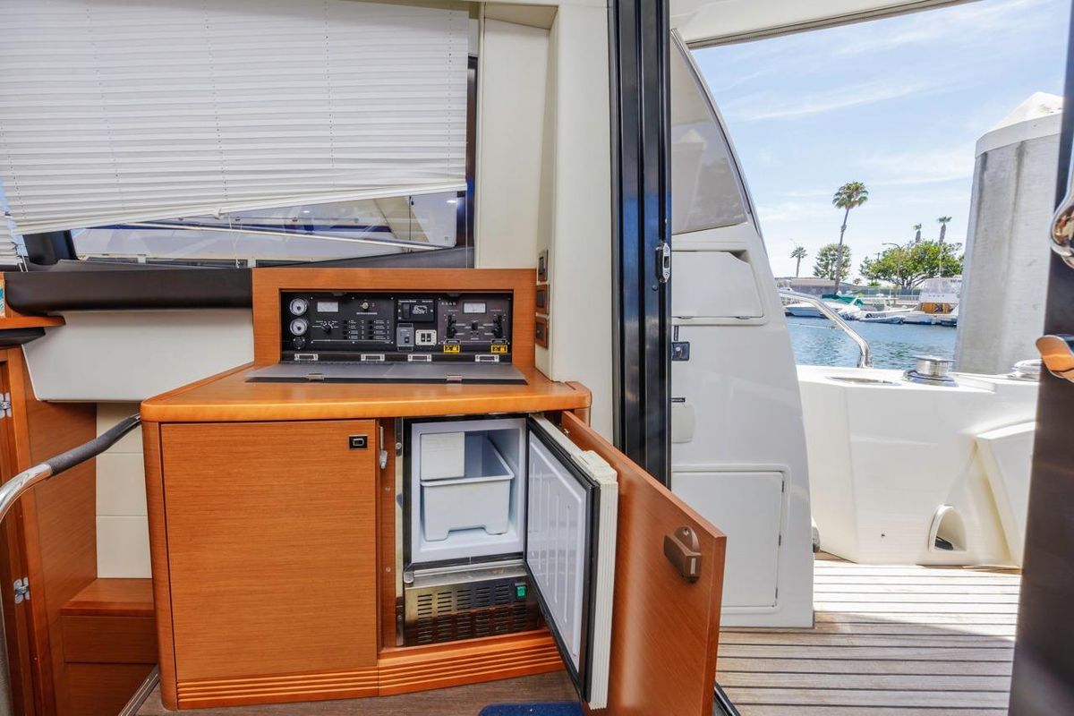 2015 Prestige 50 