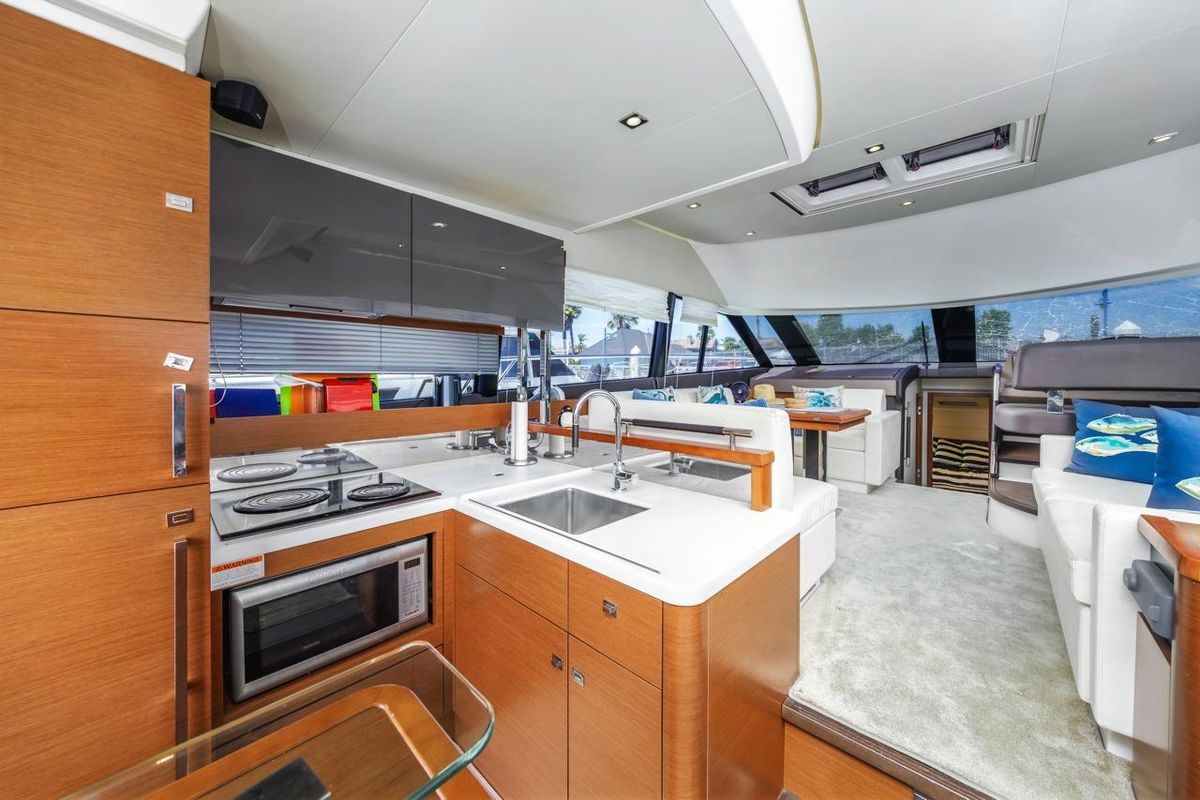 2015 Prestige 50 