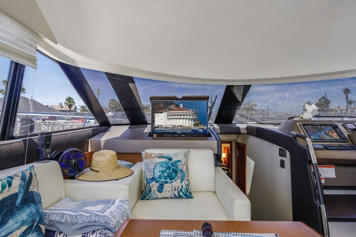 2015 Prestige 50 