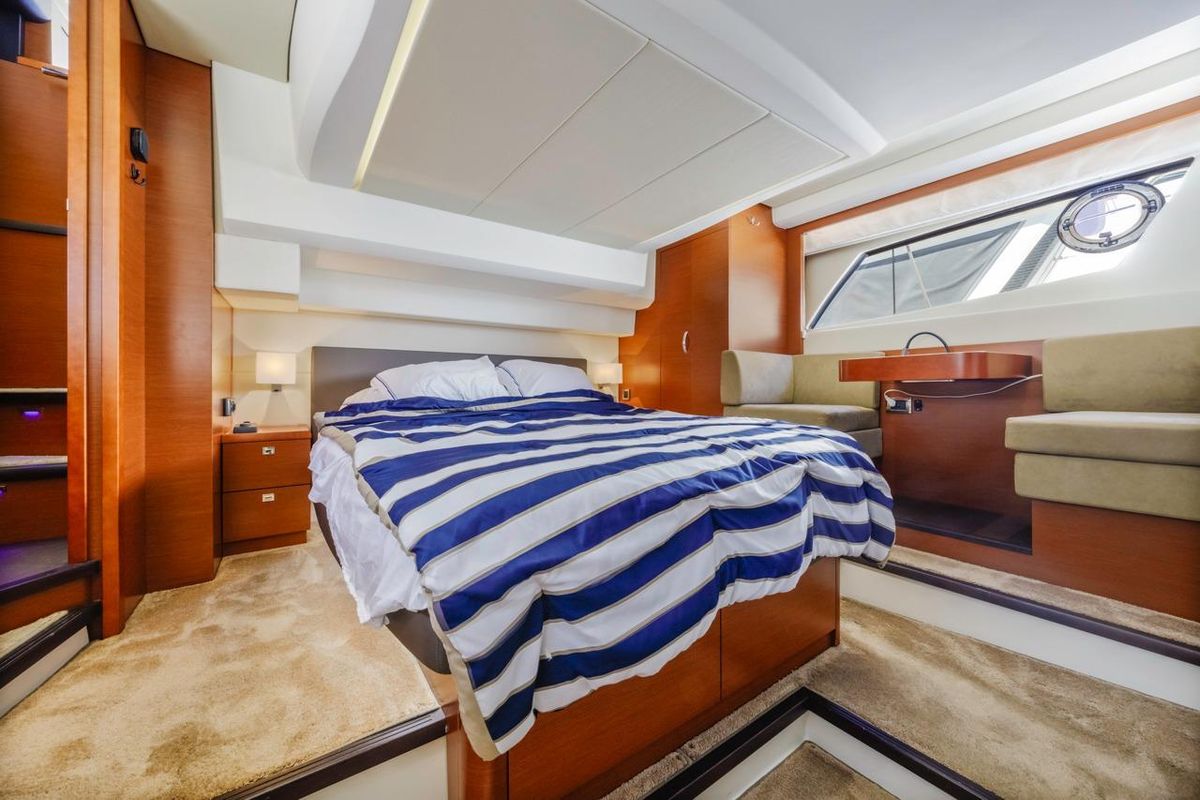 2015 Prestige 50 
