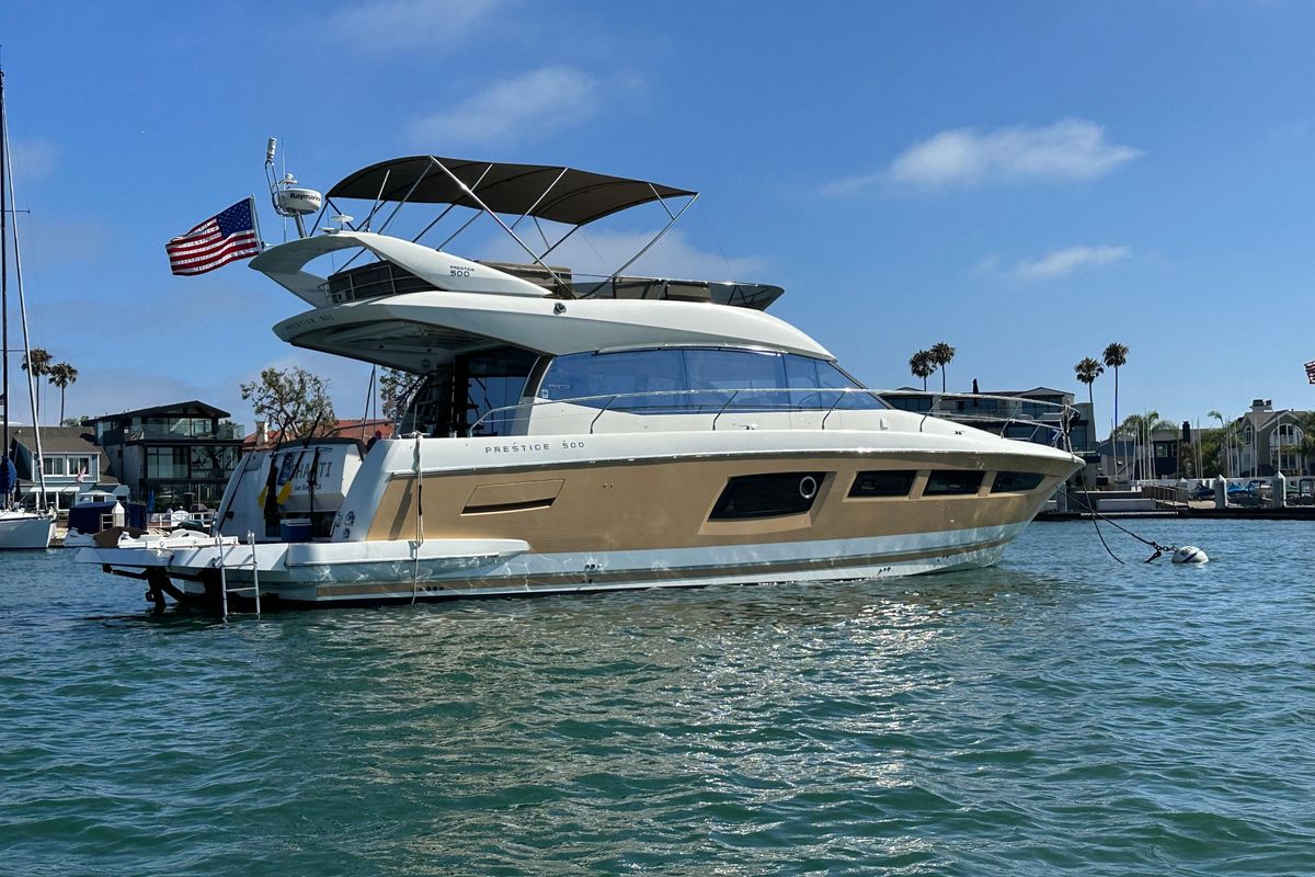 2015 Prestige 50 
