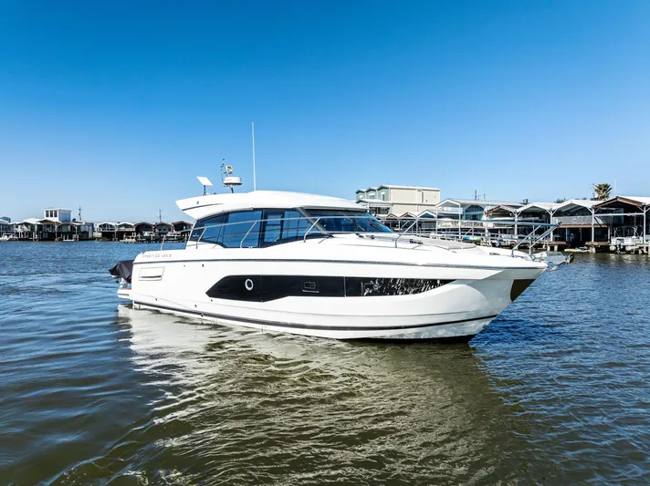 Karen Ann III Yacht Photos Pics 2020 Prestige 420S- KAREN ANN III- Profile