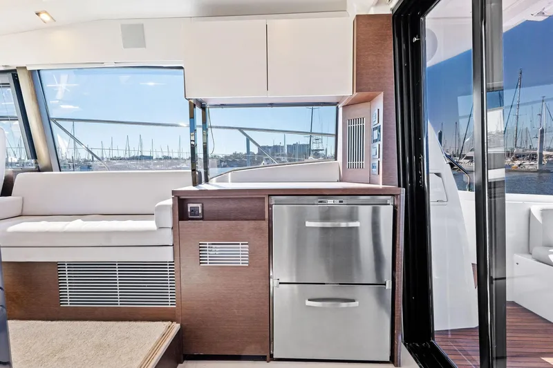 Karen Ann III Yacht Photos Pics 