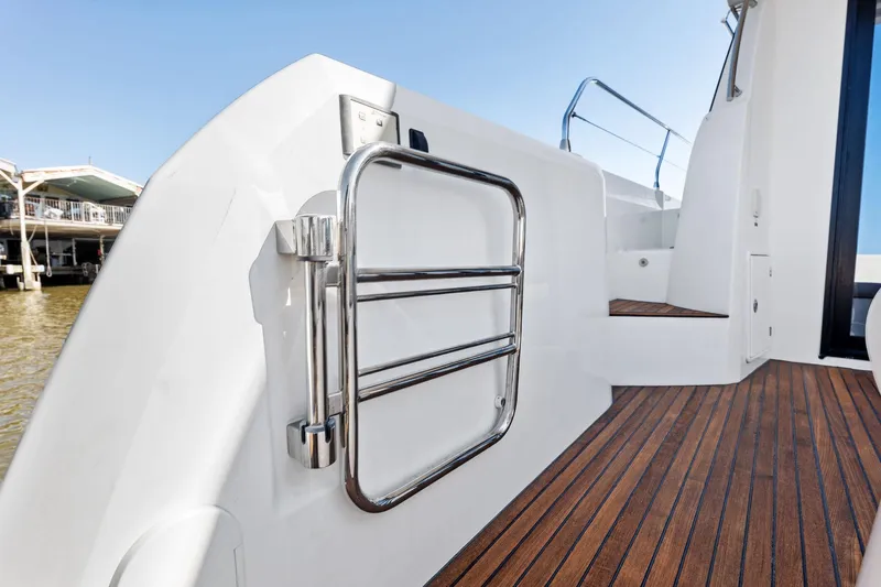 Karen Ann III Yacht Photos Pics 