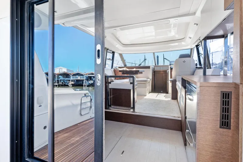 Karen Ann III Yacht Photos Pics 