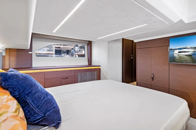 Karen Ann III Yacht Photos Pics 