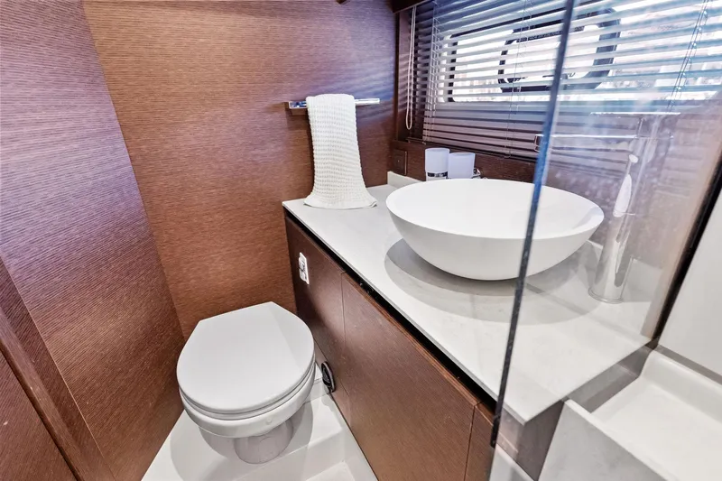 Karen Ann III Yacht Photos Pics 