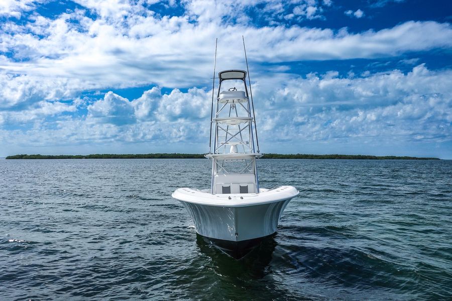 2018 Invincible 42 Open Fisherman