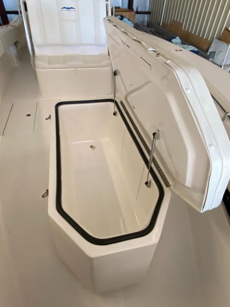 2014 Invincible 36 Center Console