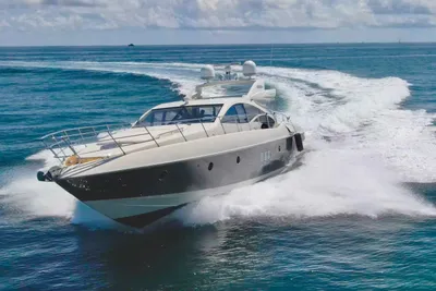 2011 Azimut 68S
