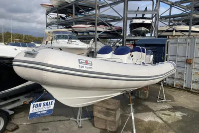 2005 Avon Adventure 620 Open