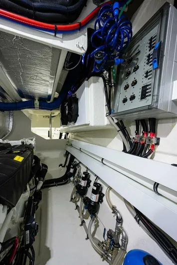 Greyhound Yacht Photos Pics 2020 Riviera 5400 Sport Yacht Platinum Edition - Image 79