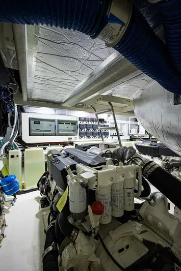 Greyhound Yacht Photos Pics 2020 Riviera 5400 Sport Yacht Platinum Edition - Image 83