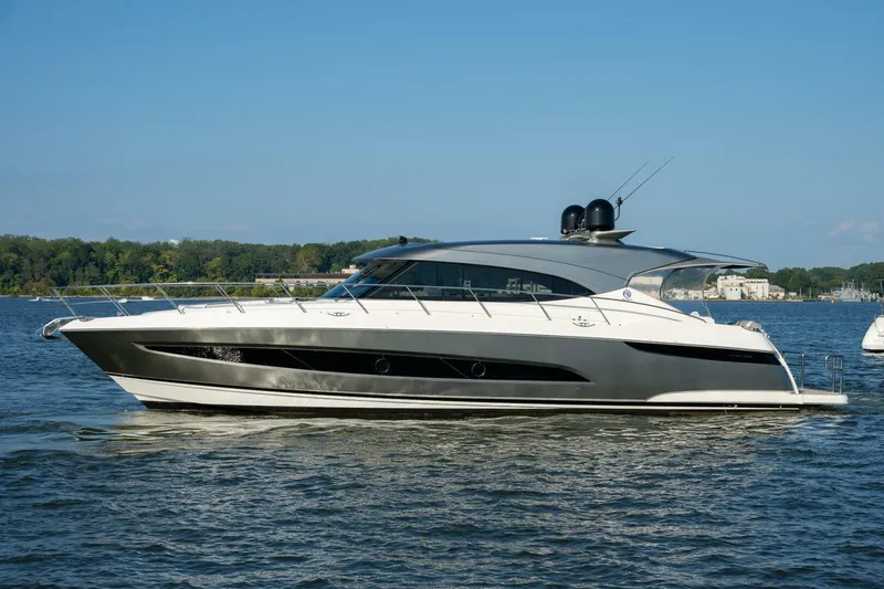 Greyhound Yacht Photos Pics 2020 Riviera 5400 Sport Yacht Platinum Edition - Image 1