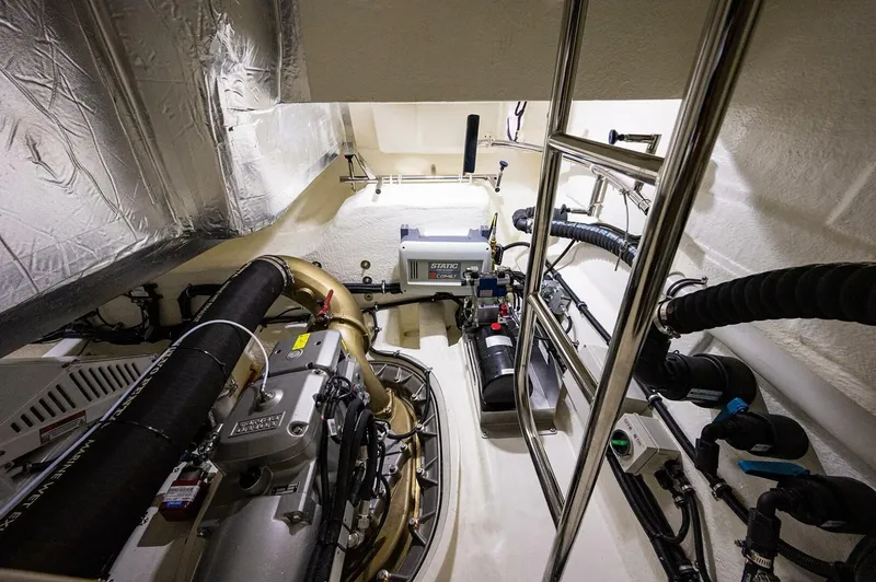 Greyhound Yacht Photos Pics 2020 Riviera 5400 Sport Yacht Platinum Edition - Image 85