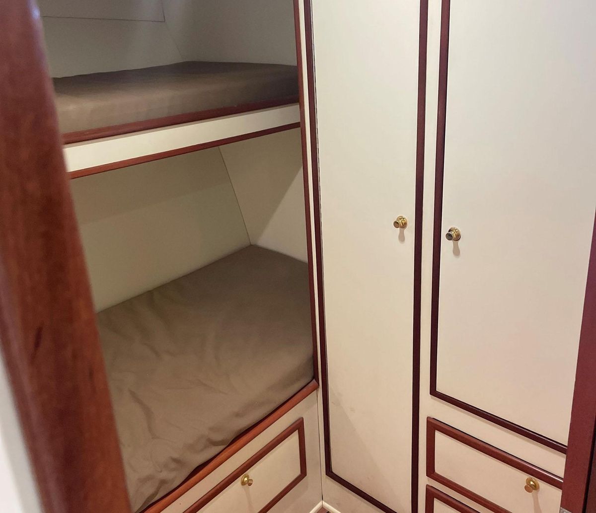 2001 Custom Carolina 57 