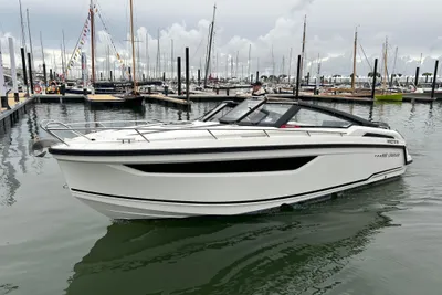 2021 Parker 800 Cruiser