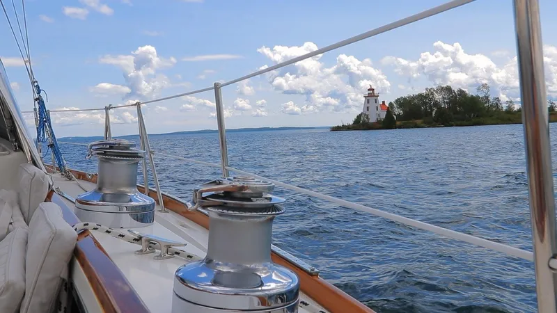 Landslide Yacht Photos Pics 