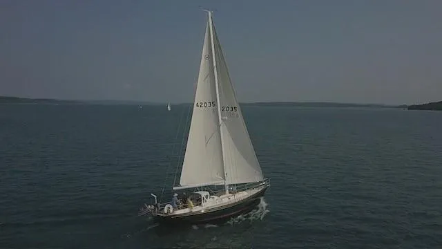 Landslide Yacht Photos Pics 