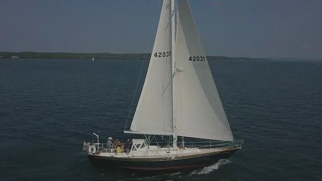 Landslide Yacht Photos Pics 