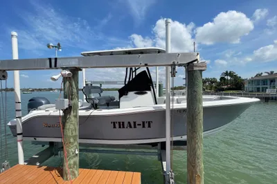 NauticStar 2302 Legacy