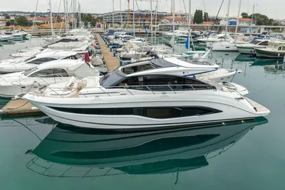 2022 Princess V55