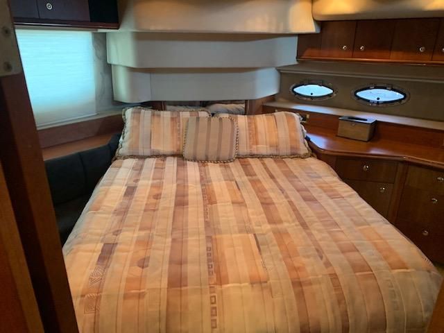 2000-44-cruisers-yachts-4450