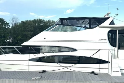 Carver 466 Motor Yacht