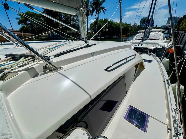 Voyager Yacht Photos Pics 