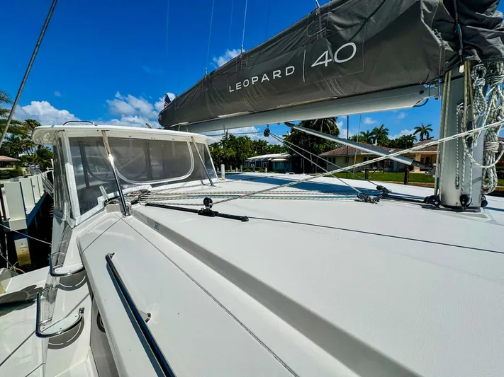 Voyager Yacht Photos Pics 