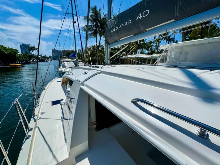 Voyager Yacht Photos Pics 