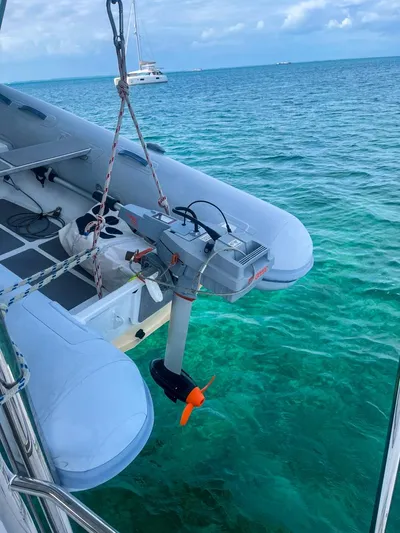 Voyager Yacht Photos Pics 