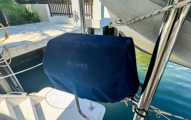 Voyager Yacht Photos Pics 