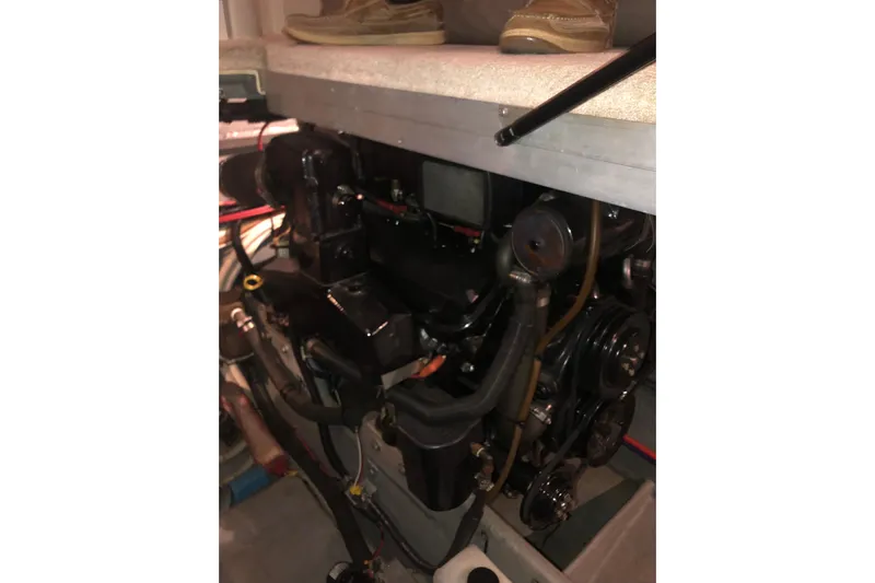  Yacht Photos Pics Engine compartment of a 1997 Sea Ray 370 Aft Cabin boat.