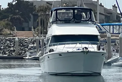 Bayliner 3988 Command Bridge Motoryacht
