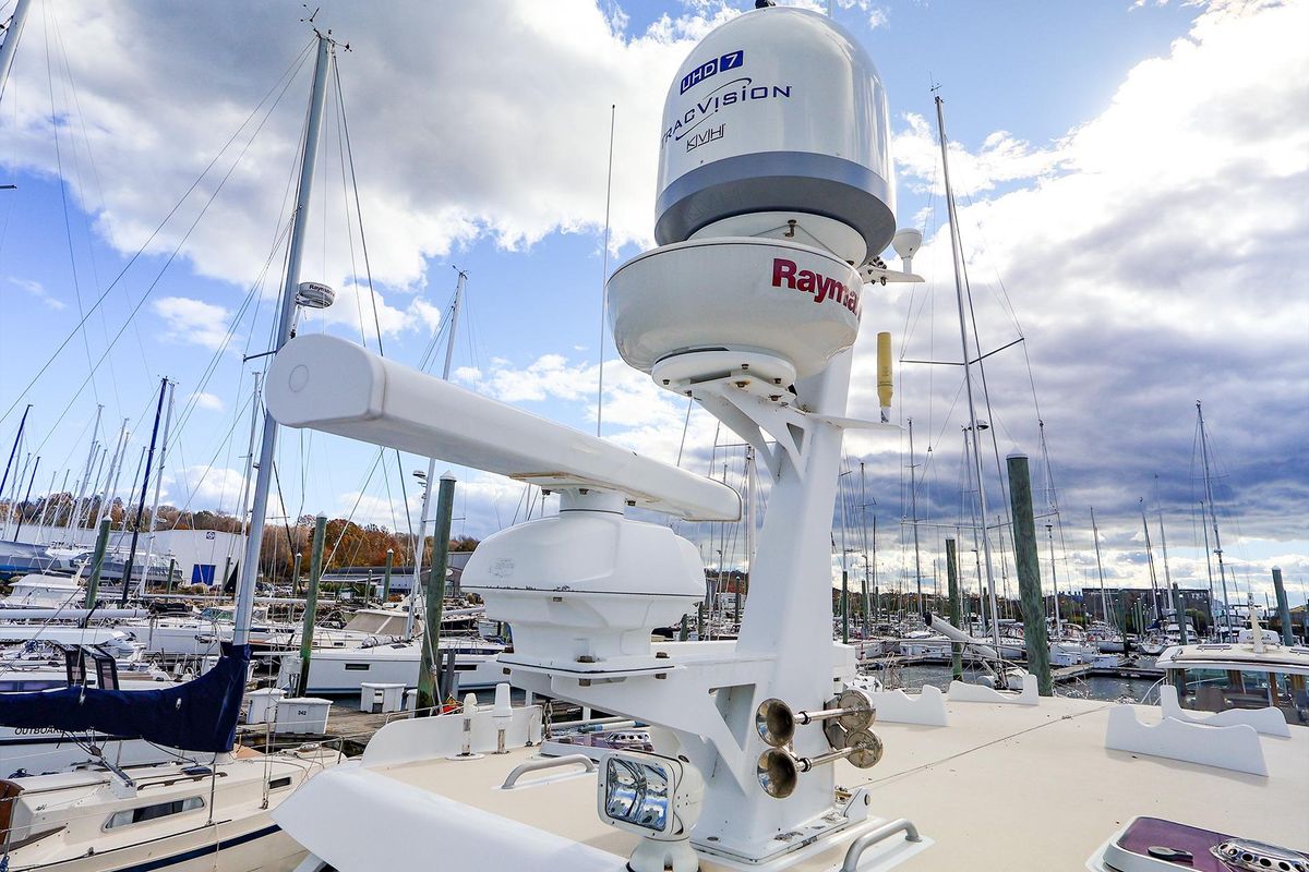 2005 New England Boatworks 45 