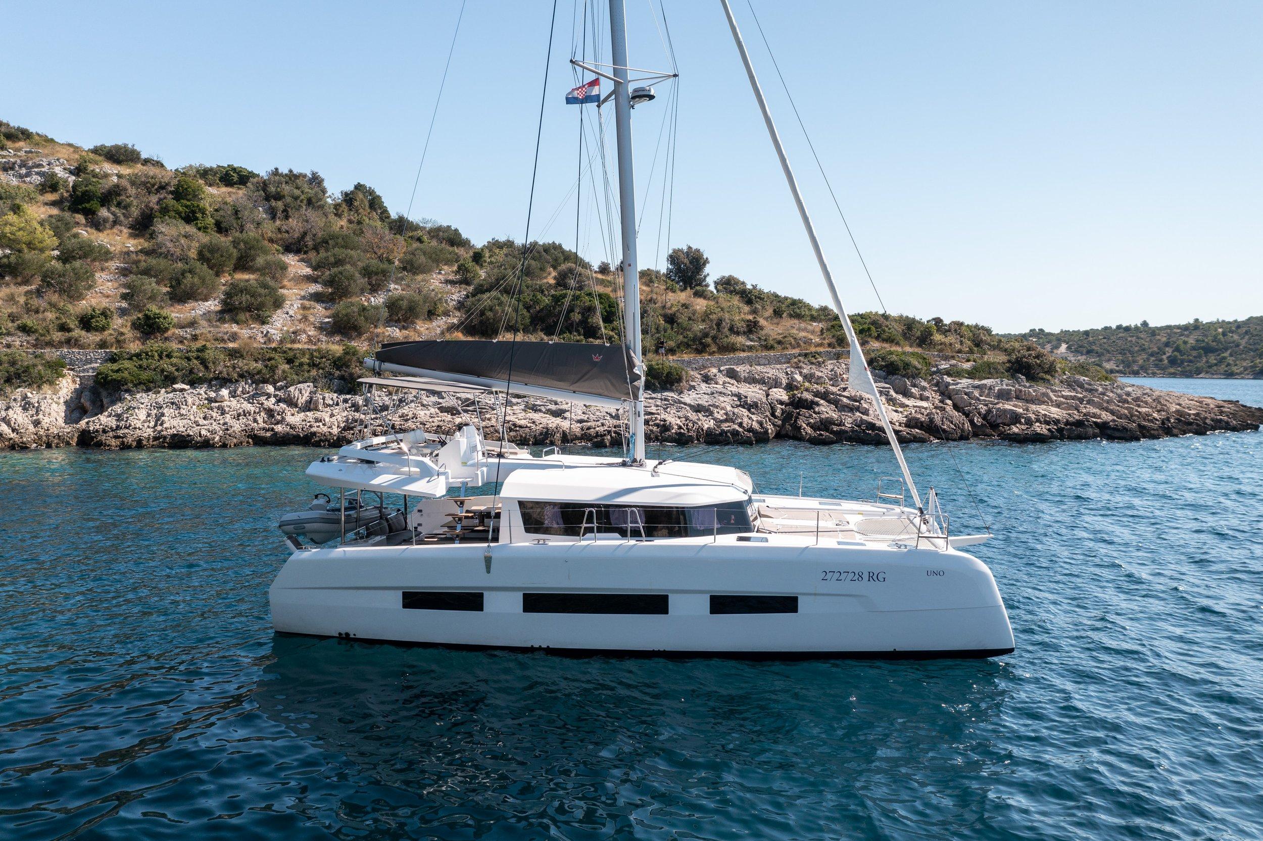 dufour 48 catamaran 2022