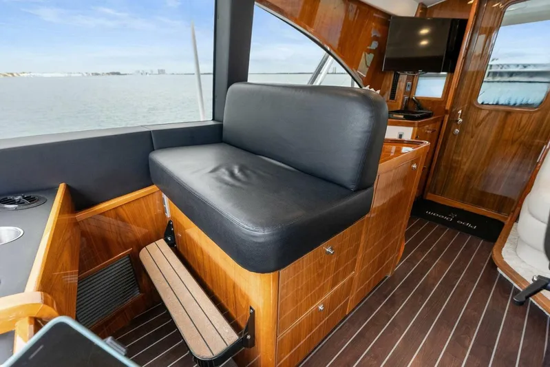 Pipe Dream Yacht Photos Pics 2022 Viking 68 Enclosed Bridge- PIPE DREAM- Helm
