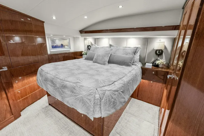 Pipe Dream Yacht Photos Pics 2022 Viking 68 Enclosed Bridge- PIPE DREAM- Master Stateroom