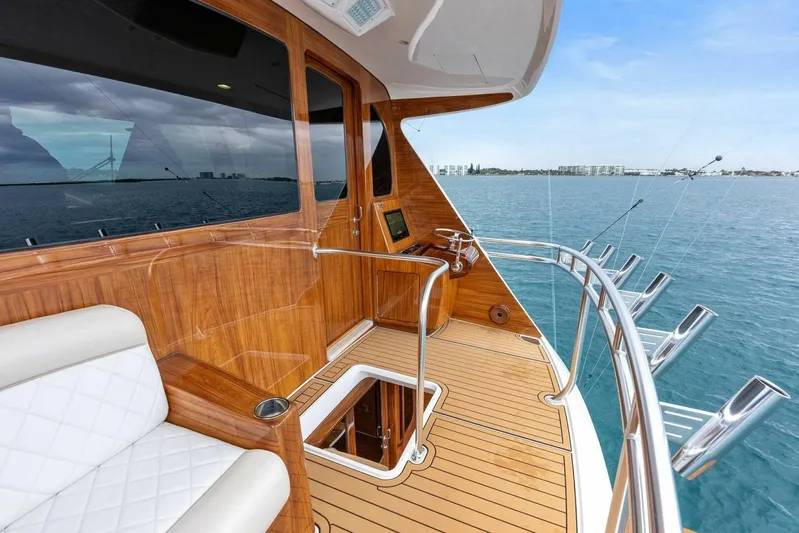 Pipe Dream Yacht Photos Pics 2022 Viking 68 Enclosed Bridge- PIPE DREAM- Mezzanine