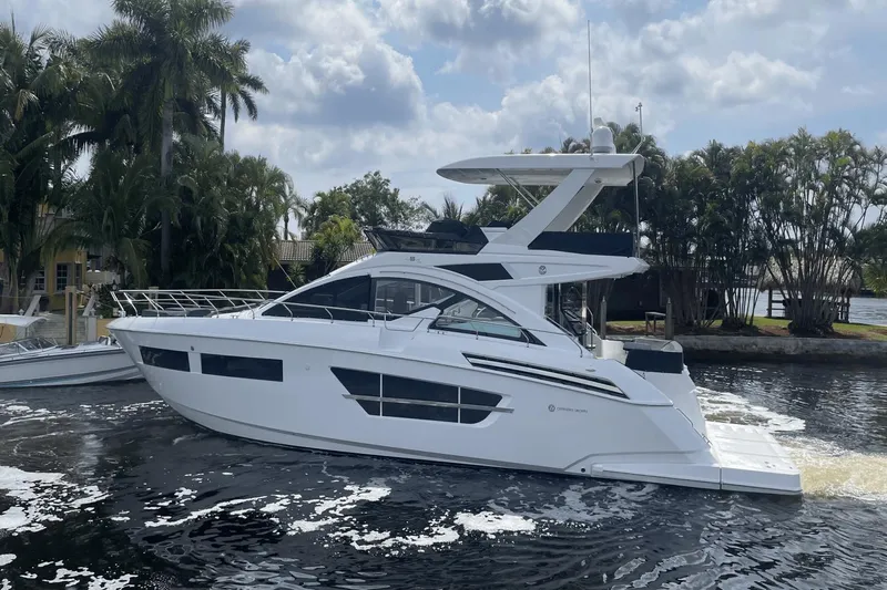  Yacht Photos Pics 