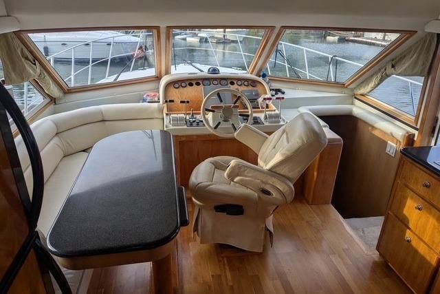 2004 Navigator 57 